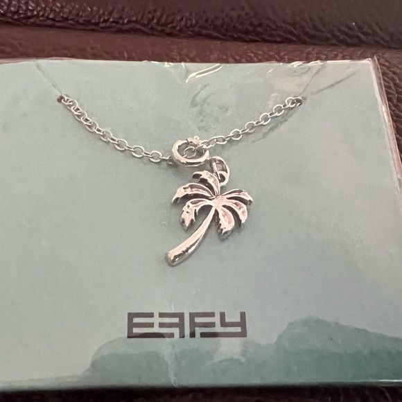 *Sold* New EFFY silvertone Palm Tree Charm necklace! - Picture 2 of 5